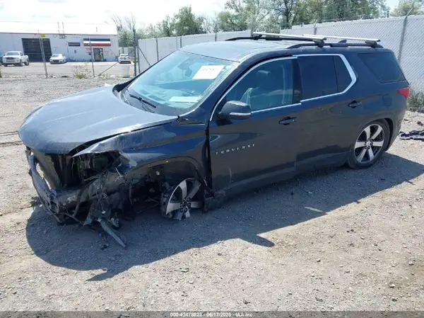1GNEVHKW6MJ141377 2021 CHEVROLET TRAVERSE - Image 2