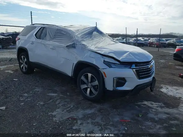 1GNEVHKW6NJ130204 2022 CHEVROLET TRAVERSE - Image 1