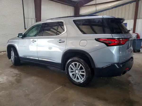 1GNEVHKW6PJ129413 2023 CHEVROLET TRAVERSE - Image 2