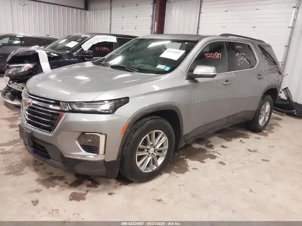 1GNEVHKW6PJ226546 2023 CHEVROLET TRAVERSE - Image 2