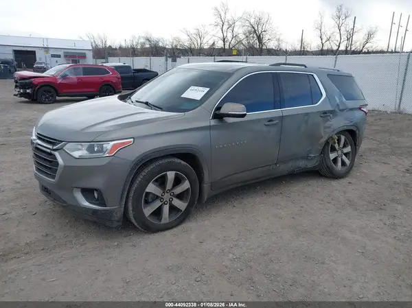 1GNEVHKW7JJ201775 2018 CHEVROLET TRAVERSE - Image 2