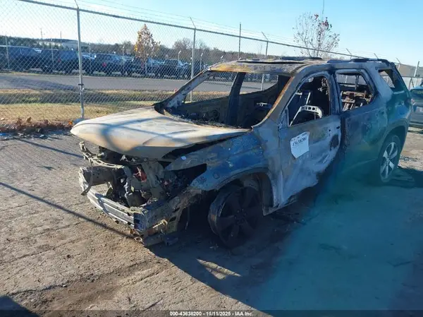 1GNEVHKW7JJ235442 2018 CHEVROLET TRAVERSE - Image 2