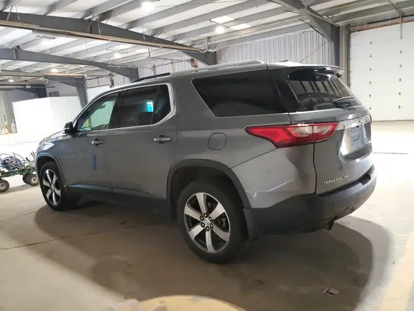 1GNEVHKW7JJ285905 2018 CHEVROLET TRAVERSE - Image 2