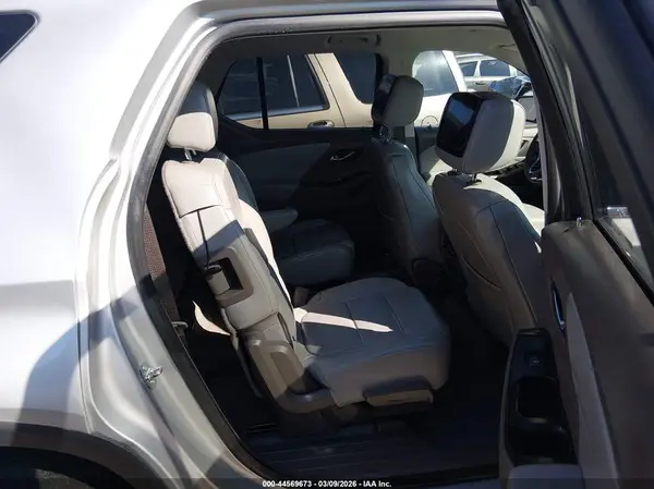 1GNEVHKW7KJ171551 2019 CHEVROLET TRAVERSE - Image 8