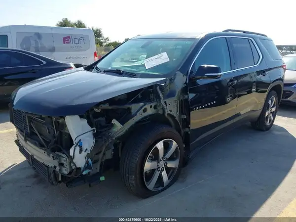 1GNEVHKW7KJ223647 2019 CHEVROLET TRAVERSE - Image 2