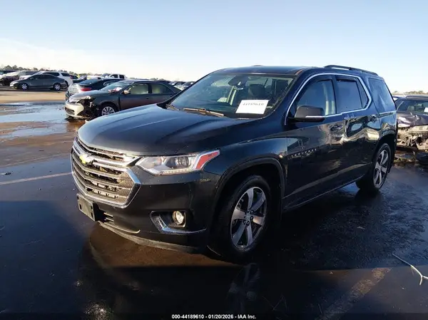 1GNEVHKW7LJ187525 2020 CHEVROLET TRAVERSE - Image 2