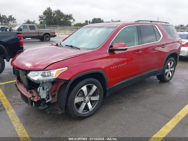 1GNEVHKW7LJ194099 2020 CHEVROLET TRAVERSE - Image 2