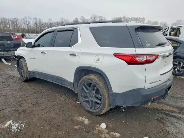 1GNEVHKW7LJ244953 2020 CHEVROLET TRAVERSE - Image 2