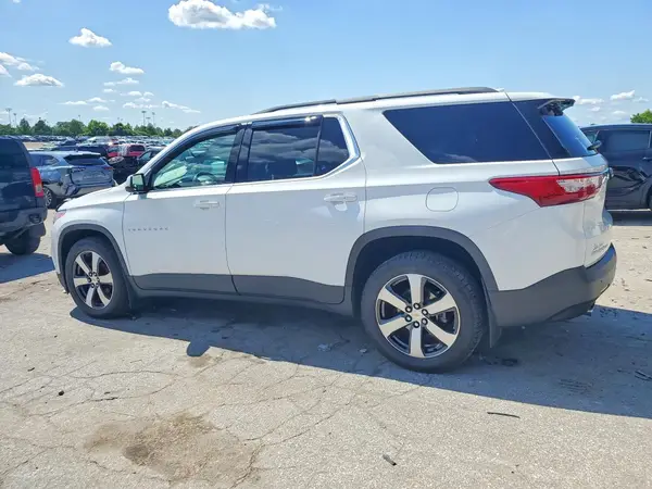 1GNEVHKW7LJ252907 2020 CHEVROLET TRAVERSE - Image 2