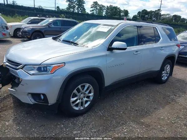 1GNEVHKW7MJ106833 2021 CHEVROLET TRAVERSE - Image 2