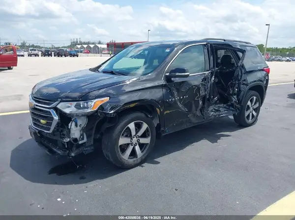 1GNEVHKW7MJ156650 2021 CHEVROLET TRAVERSE - Image 2