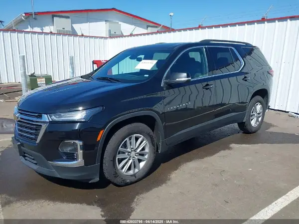 1GNEVHKW7NJ136660 2022 CHEVROLET TRAVERSE - Image 2