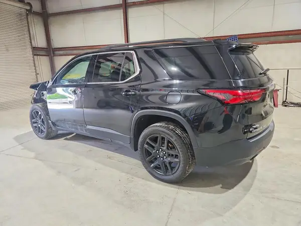 1GNEVHKW7PJ115262 2023 CHEVROLET TRAVERSE - Image 2