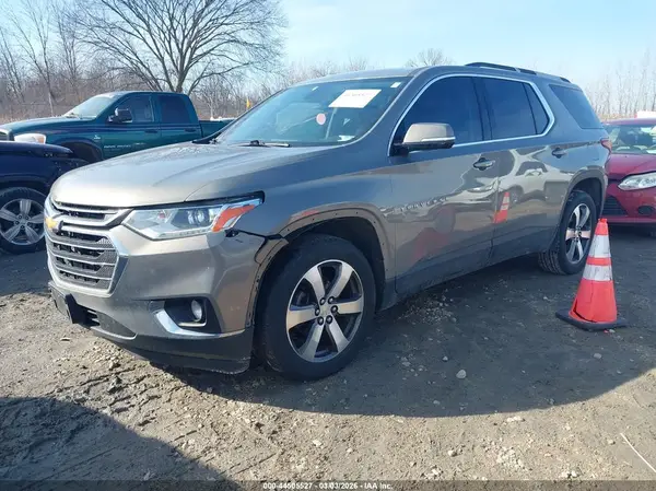 1GNEVHKW8JJ101460 2018 CHEVROLET TRAVERSE - Image 2