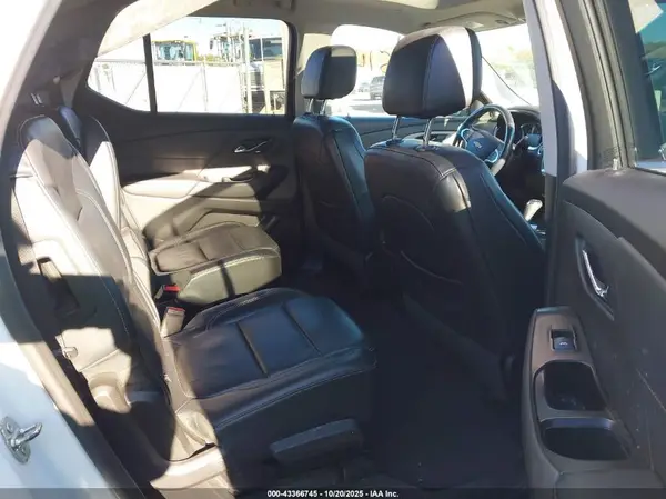 1GNEVHKW8JJ132062 2018 CHEVROLET TRAVERSE - Image 8