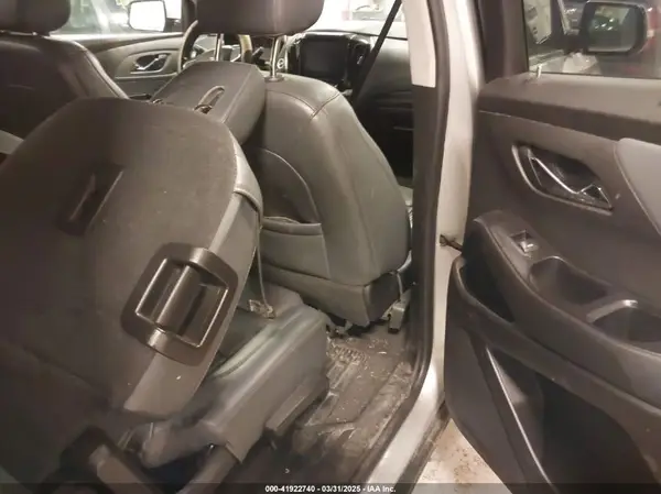 1GNEVHKW8JJ134684 2018 CHEVROLET TRAVERSE - Image 8