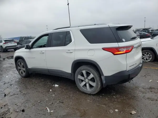 1GNEVHKW8JJ232663 2018 CHEVROLET TRAVERSE - Image 2