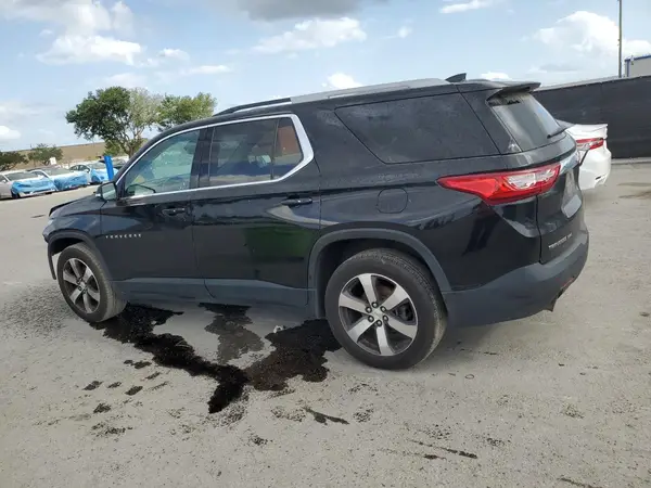 1GNEVHKW8JJ251861 2018 CHEVROLET TRAVERSE - Image 2