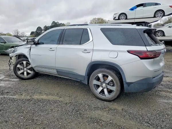 1GNEVHKW8JJ269907 2018 CHEVROLET TRAVERSE - Image 2