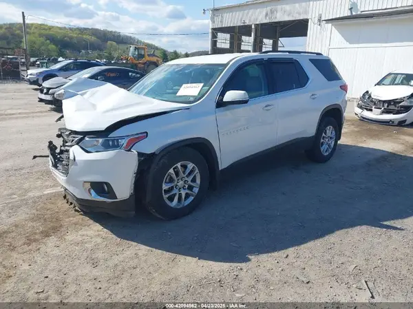 1GNEVHKW8KJ197737 2019 CHEVROLET TRAVERSE - Image 2