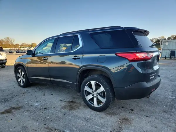 1GNEVHKW8LJ140858 2020 CHEVROLET TRAVERSE - Image 2