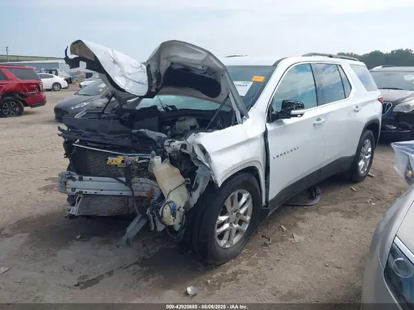 1GNEVHKW8LJ294681 2020 CHEVROLET TRAVERSE - Image 2