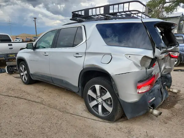 1GNEVHKW8MJ217973 2021 CHEVROLET TRAVERSE - Image 2