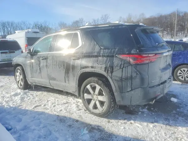 1GNEVHKW8NJ158084 2022 CHEVROLET TRAVERSE - Image 2