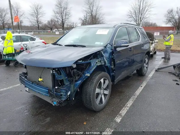 1GNEVHKW8PJ288112 2023 CHEVROLET TRAVERSE - Image 2