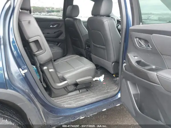 1GNEVHKW8PJ288112 2023 CHEVROLET TRAVERSE - Image 8