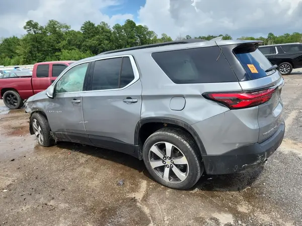 1GNEVHKW8PJ308648 2023 CHEVROLET TRAVERSE - Image 2