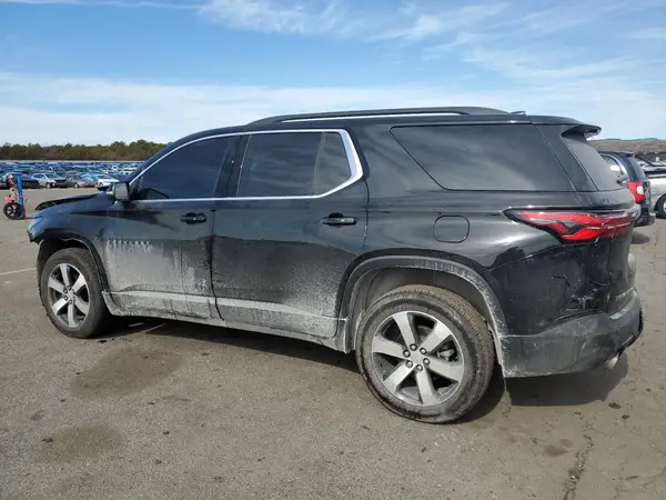 1GNEVHKW8PJ335333 2023 CHEVROLET TRAVERSE - Image 2