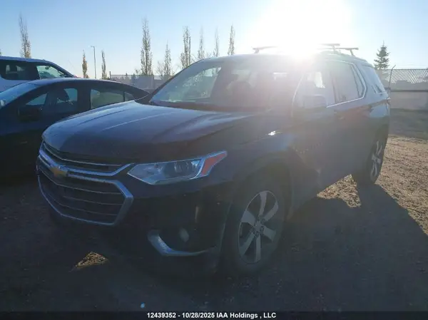 1GNEVHKW9JJ110247 2018 CHEVROLET TRAVERSE - Image 2