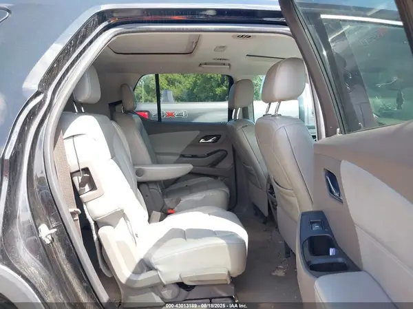 1GNEVHKW9JJ129591 2018 CHEVROLET TRAVERSE - Image 8