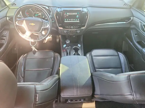 1GNEVHKW9JJ208243 2018 CHEVROLET TRAVERSE - Image 8
