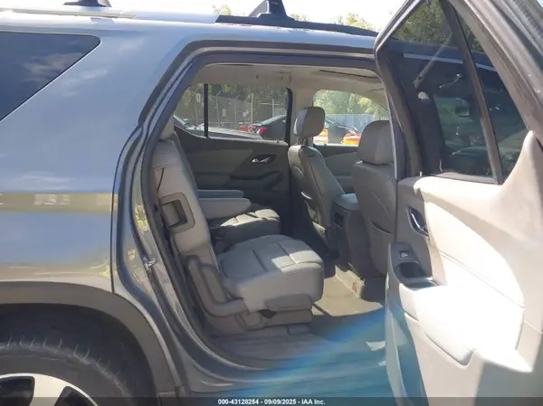 1GNEVHKW9JJ210297 2018 CHEVROLET TRAVERSE - Image 8