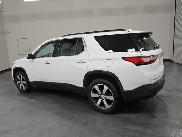 1GNEVHKW9KJ154394 2019 CHEVROLET TRAVERSE - Image 2