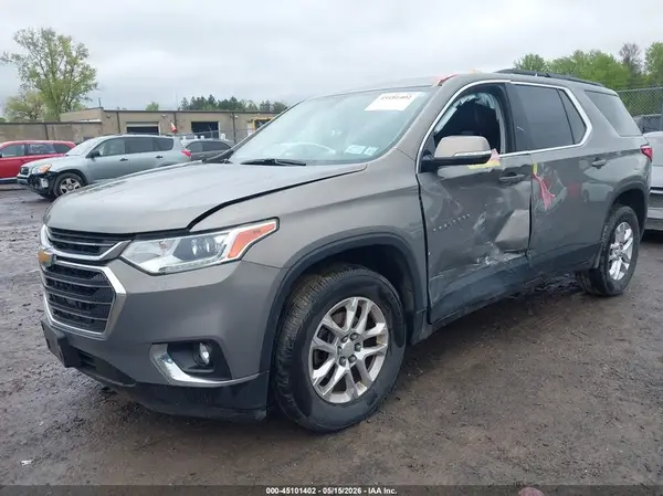 1GNEVHKW9KJ180252 2019 CHEVROLET TRAVERSE - Image 2
