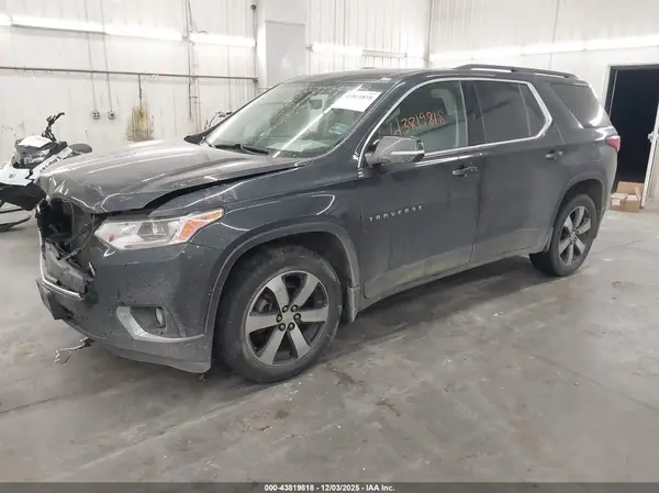 1GNEVHKW9KJ218594 2019 CHEVROLET TRAVERSE - Image 2