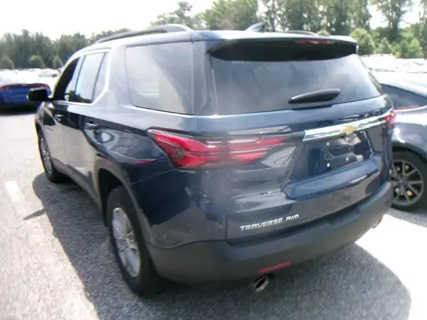 1GNEVHKW9NJ176996 2022 CHEVROLET TRAVERSE - Image 2