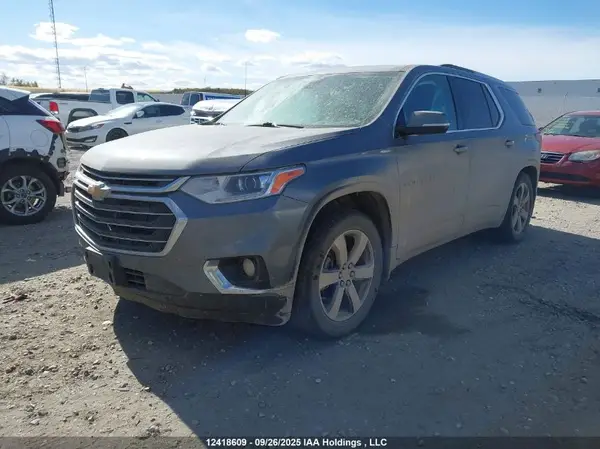 1GNEVHKWXJJ159294 2018 CHEVROLET TRAVERSE - Image 2