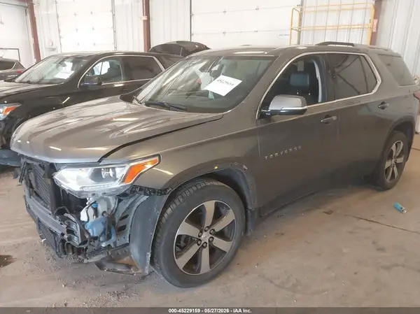 1GNEVHKWXJJ165628 2018 CHEVROLET TRAVERSE - Image 2