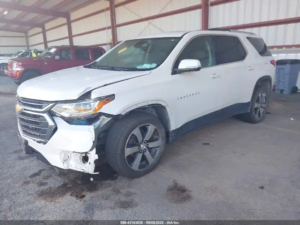 1GNEVHKWXJJ176550 2018 CHEVROLET TRAVERSE - Image 2