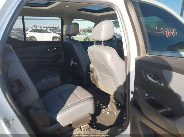 1GNEVHKWXJJ206551 2018 CHEVROLET TRAVERSE - Image 8