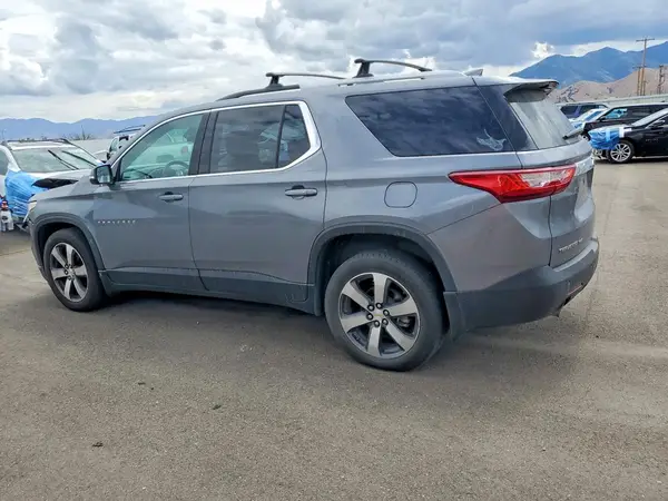 1GNEVHKWXJJ221390 2018 CHEVROLET TRAVERSE - Image 2