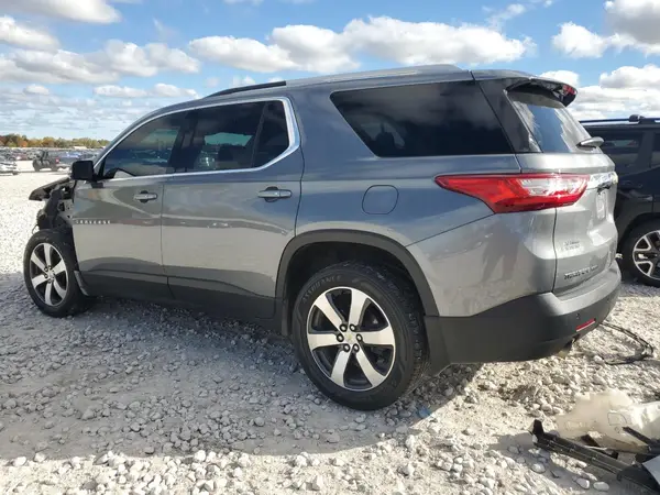 1GNEVHKWXJJ239792 2018 CHEVROLET TRAVERSE - Image 2