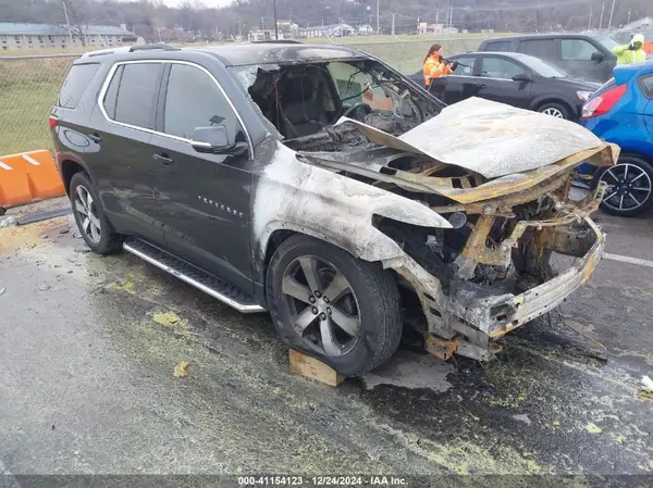 1GNEVHKWXJJ244071 2018 CHEVROLET TRAVERSE - Image 1