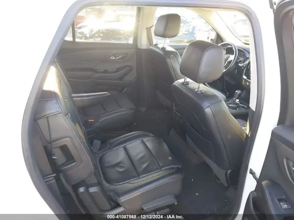 1GNEVHKWXJJ259900 2018 CHEVROLET TRAVERSE - Image 8