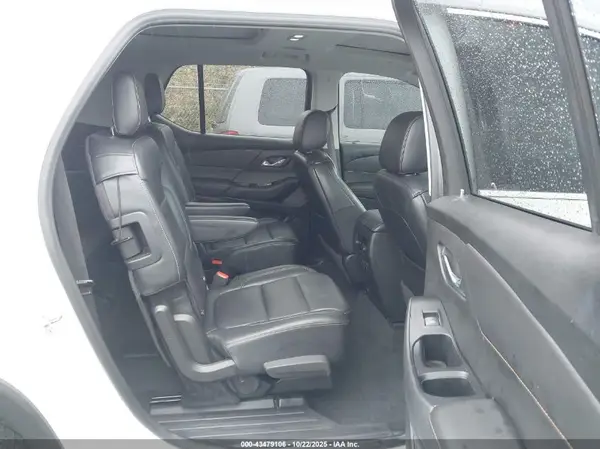 1GNEVHKWXJJ260058 2018 CHEVROLET TRAVERSE - Image 8