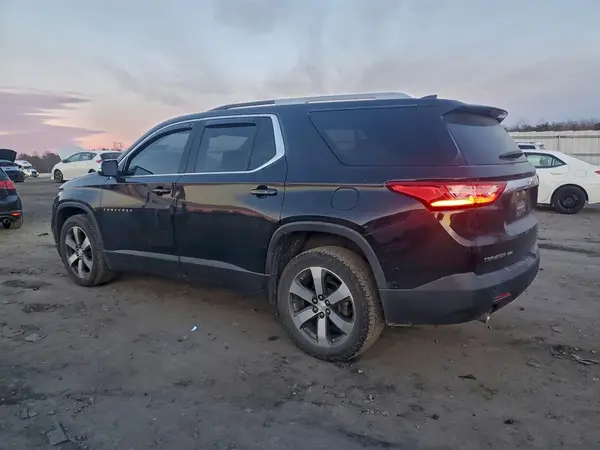 1GNEVHKWXJJ276096 2018 CHEVROLET TRAVERSE - Image 2